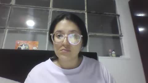 Snapshot of sweetyypeach chatting on 10, 9, 2025 sweetyypeach online show from 10, 9, 2025