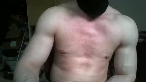 Snapshot of swifty98715802 chatting on 29, 3, 2026 Tom98 online show from 29, 3, 2026