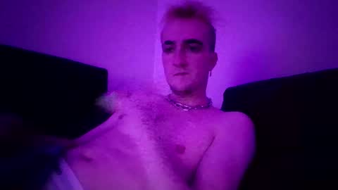 Snapshot of sxynner chatting on 18, 1, 2026 sXyez online show from 18, 1, 2026