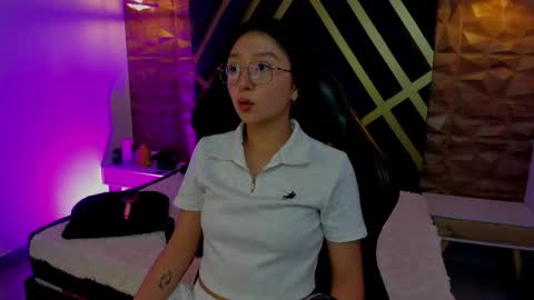 Snapshot of sydney_miller_ chatting on 26, 4, 2026 Sydney online show from 26, 4, 2026