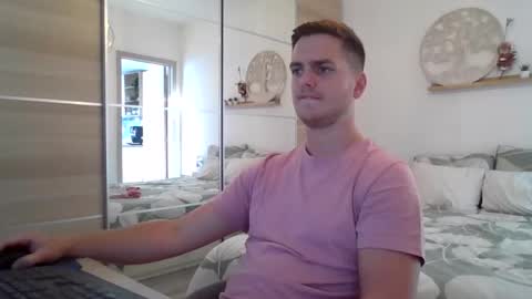 syl092 online show from 17, 9, 2025