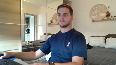 syl092 online show from 29, 9, 2025