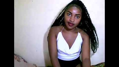 sylviasexy27 online show from 4, 12, 2024