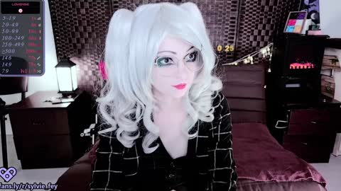 Sylvie online show from 10, 1, 2025