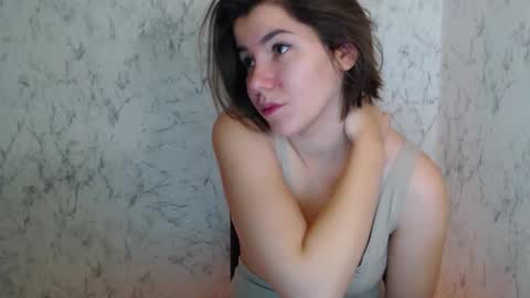 SyrenDixon online show from 4, 12, 2025