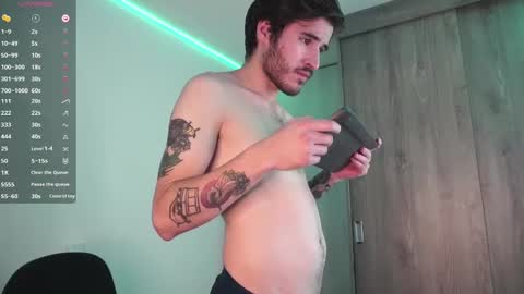 t0ny_wylie online show from 15, 12, 2024