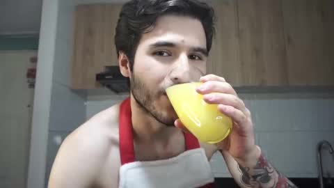 t0ny_wylie online show from 10, 2, 2025