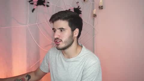 t0ny_wylie online show from 14, 10, 2025