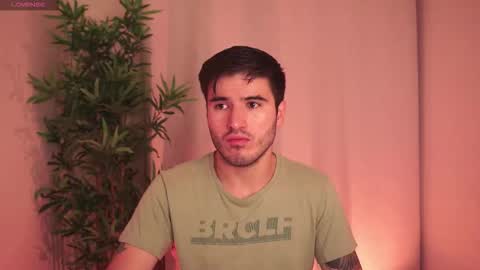 t0ny_wylie online show from 19, 11, 2025