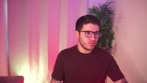 t0ny_wylie online show from 22, 2, 2026