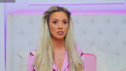 Arianna online show from 27, 1, 2025