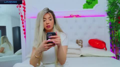 Arianna online show from 24, 2, 2025