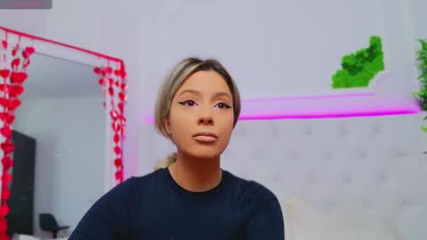 Arianna online show from 28, 2, 2025