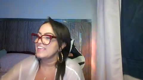 Snapshot of tachi1713 chatting on 24, 6, 2026 yameil online show from 24, 6, 2026
