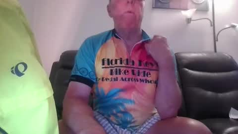 tacrunner66_ online show from 26, 5, 2026