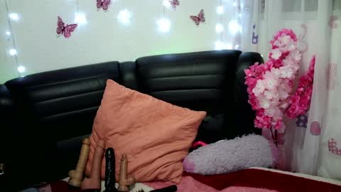 Snapshot of tahira_1 chatting on 3, 4, 2026 3 online show from 3, 4, 2026