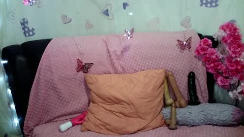 Snapshot of tahira_1 chatting on 5, 4, 2026 3 online show from 5, 4, 2026