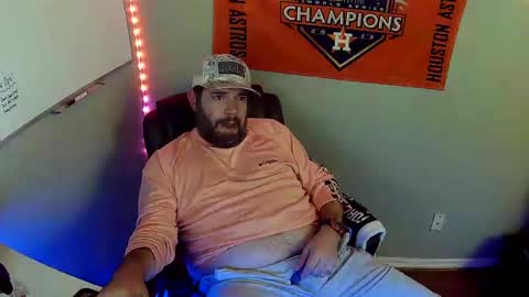 Snapshot of taintnuzzler_13 chatting on 14, 1, 2025 TaintNuzzler online show from 14, 1, 2025