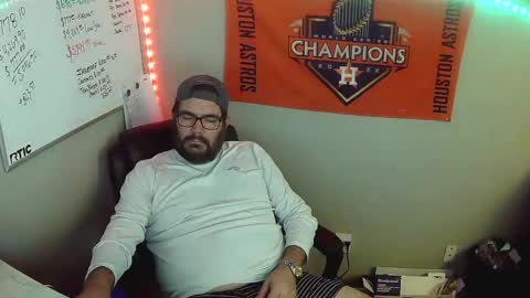 Snapshot of taintnuzzler_13 chatting on 13, 2, 2025 TaintNuzzler online show from 13, 2, 2025