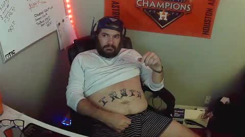 Snapshot of taintnuzzler_13 chatting on 13, 2, 2025 TaintNuzzler online show from 13, 2, 2025