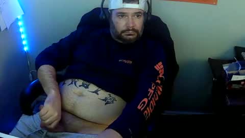 Snapshot of taintnuzzler_13 chatting on 21, 2, 2025 TaintNuzzler online show from 21, 2, 2025