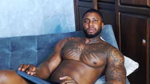 Tairon Tucke online show from 24, 12, 2024