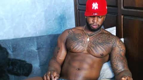 Tairon Tucke online show from 27, 12, 2024