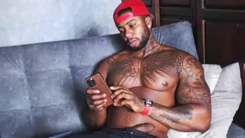 Tairon Tucke online show from 21, 1, 2025