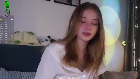 Mia online show from 5, 2, 2026