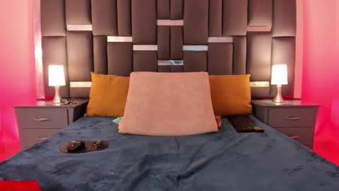 Snapshot of talianavega chatting on 8, 10, 2025 tali online show from 8, 10, 2025