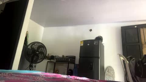 Snapshot of talianavega chatting on 11, 10, 2025 tali online show from 11, 10, 2025