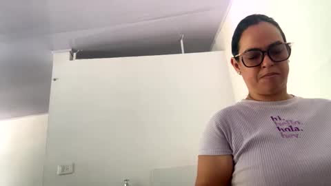 Snapshot of talianavega chatting on 28, 10, 2025 tali online show from 28, 10, 2025