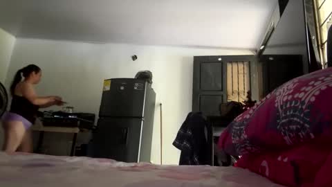 Snapshot of talianavega chatting on 22, 12, 2025 tali online show from 22, 12, 2025