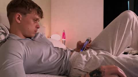 Snapshot of talkinghead7 chatting on 18, 10, 2025 Colin online show from 18, 10, 2025