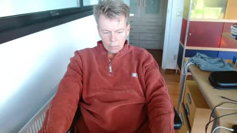 Tall daddy online show from 16, 11, 2025