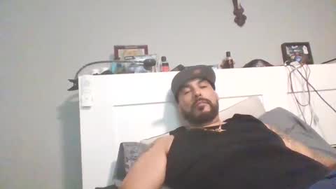 Snapshot of talllatino310 chatting on 23, 12, 2024 talllatino310 online show from 23, 12, 2024