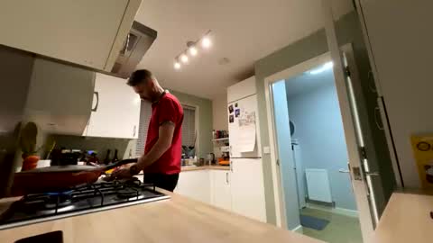 Tall Paul online show from 24, 3, 2026