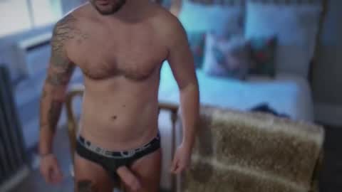 Snapshot of tallslimfit1 chatting on 27, 2, 2026 tallslimfit1 online show from 27, 2, 2026