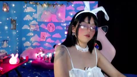 Alejandra Independent model online show from 30, 3, 2026