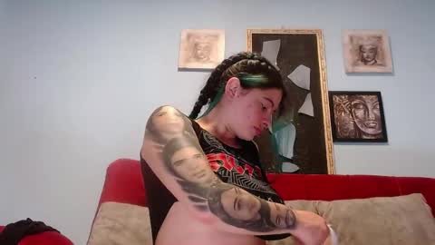 Tammy Modelo independiente YEAH online show from 8, 5, 2026