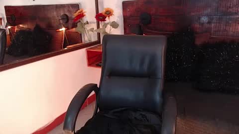    online show from 11, 3, 2025