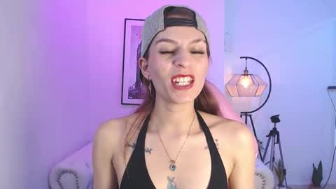 Snapshot of tamara_slimx chatting on 1, 2, 2025 Tamara online show from 1, 2, 2025