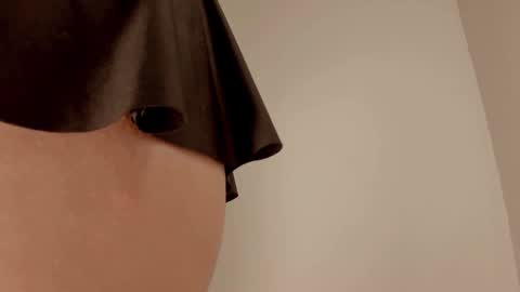 Snapshot of tamarathompsonn chatting on 5, 12, 2025 Tamara. online show from 5, 12, 2025