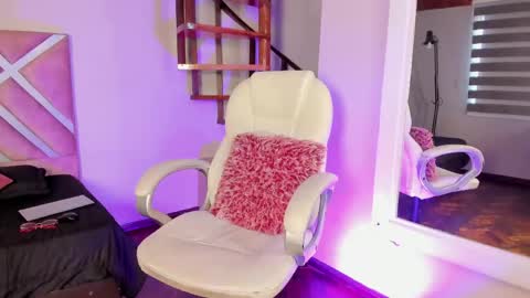 Snapshot of tamia_25 chatting on 15, 5, 2026 TAMI online show from 15, 5, 2026