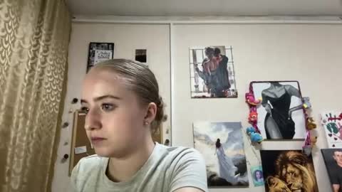 Karina online show from 14, 4, 2026