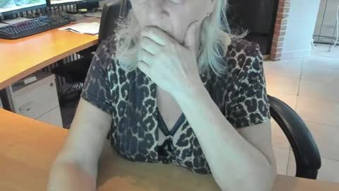 Snapshot of tammy4camfun chatting on 4, 6, 2026 Tammy online show from 4, 6, 2026
