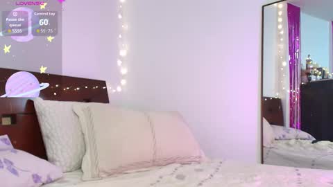 Snapshot of tammycutee0 chatting on 23, 10, 2025 TammyCutee online show from 23, 10, 2025