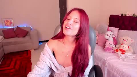Snapshot of tamy_edwards chatting on 11, 7, 2026 Tamy online show from 11, 7, 2026