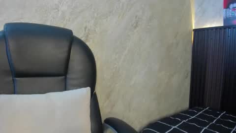 Snapshot of tanisha__lux chatting on 5, 3, 2026 Tanisha online show from 5, 3, 2026