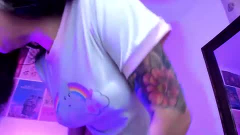    online show from 3, 1, 2025